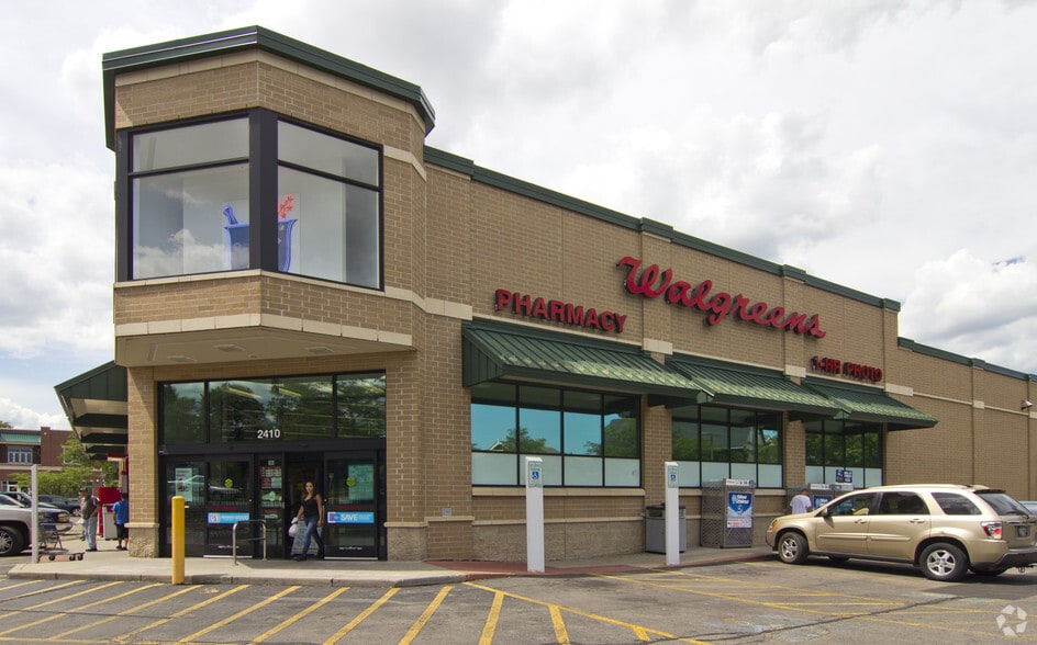 More Photos Of 2410 W Forest Home Ave, Milwaukee Drugstore For Sale