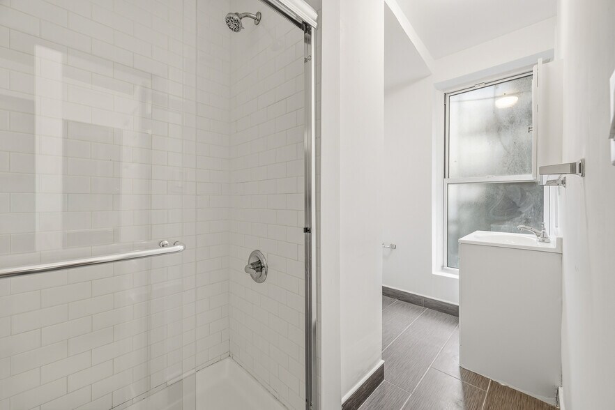 More Photos Of 5-16 47th Rd, Long Island City Apartments For Sale