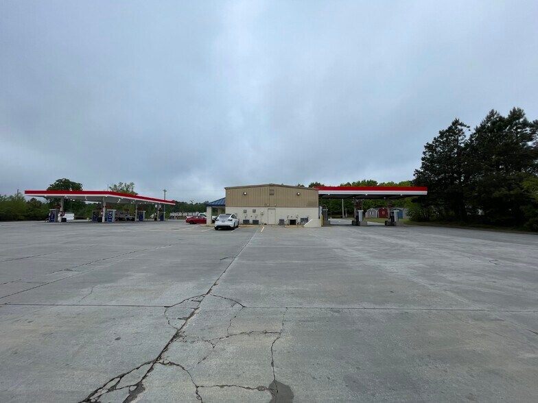 More Photos Of 3404 Hwy 601 N, Pageland Service Station For Lease