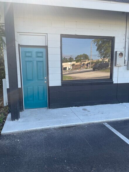 More Photos Of 9611 San Jose Blvd, Jacksonville Storefront Retail Office For Lease