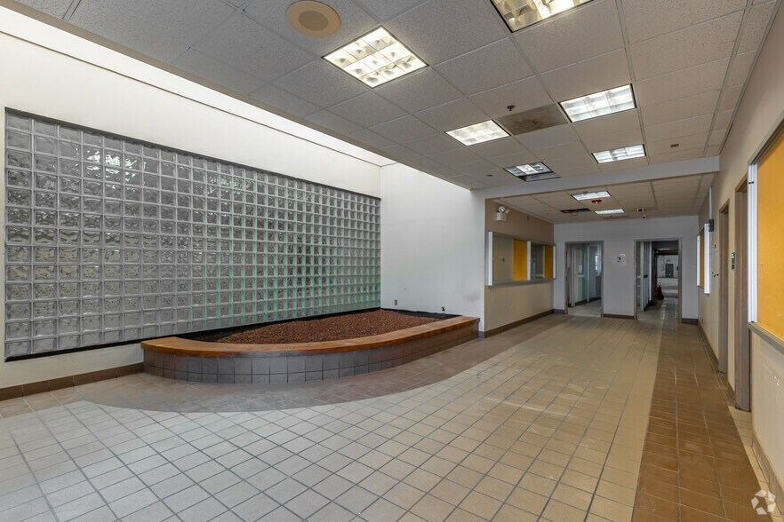 More Photos Of 3203 Avenue B, Lubbock Food Processing For Lease