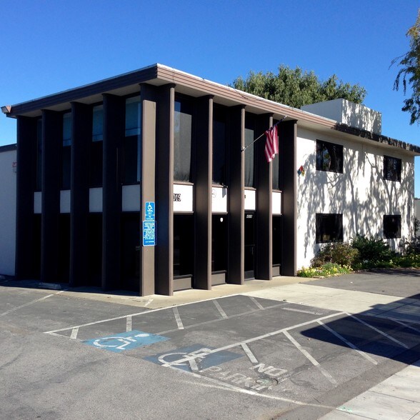 More Photos Of 4019 Transport St, Palo Alto Warehouse For Lease