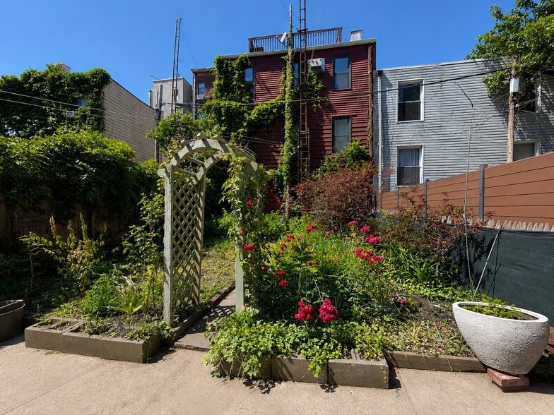 More Photos Of 148 N 9th St, Brooklyn Apartments For Sale
