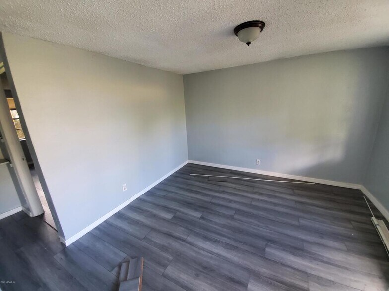 More Photos Of 1820 W 45th St, Jacksonville Apartments For Sale