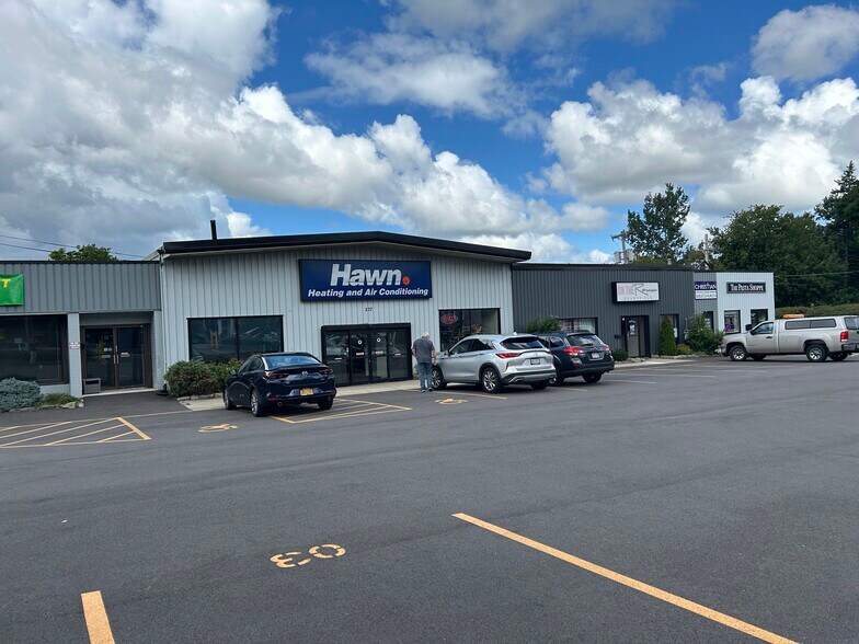 Primary Photo Of 277 N Winton Rd, Rochester Freestanding For Lease