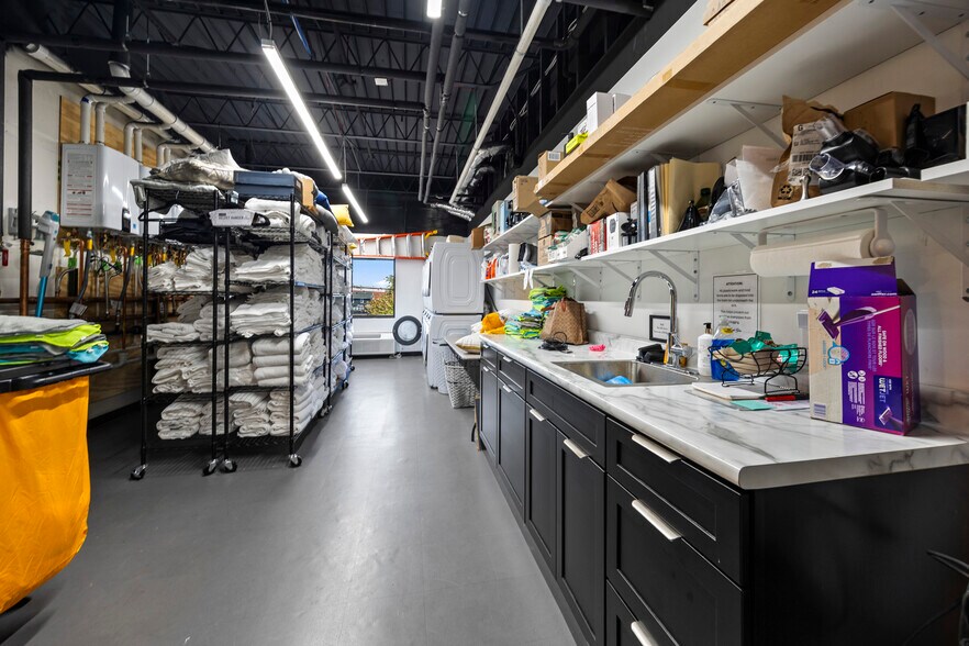 More Photos Of 419 E Market St, Sandusky Hotel For Sale