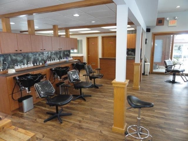 More Photos Of 6562 Lake Rd, Windsor Storefront Retail Office For Sale