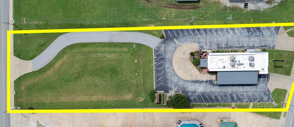 More Photos Of 1400 Highway 412 W, Siloam Springs Freestanding For Lease