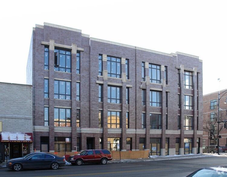 More Photos Of 1659 W Chicago Ave, Chicago Apartments For Lease