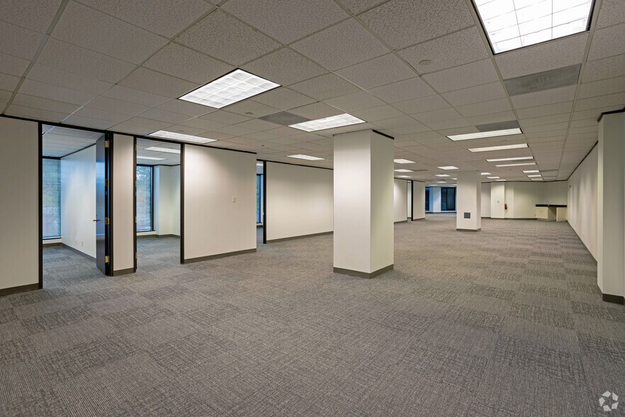 More Photos Of 6034 Courtyard Dr W, Austin Office For Lease