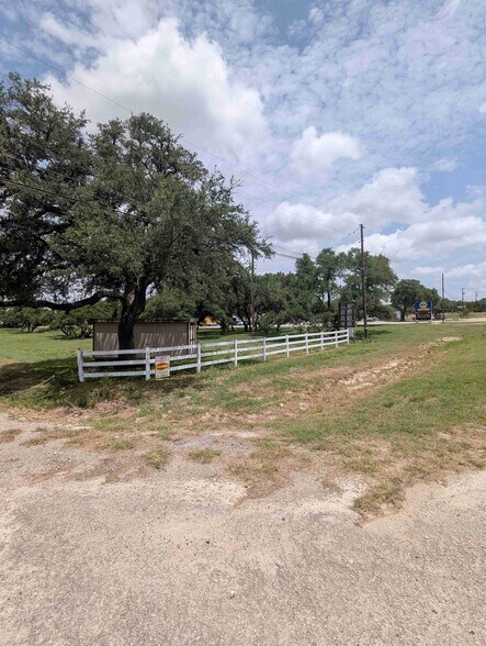 More Photos Of 1917 Main Street, Blanco Land For Sale