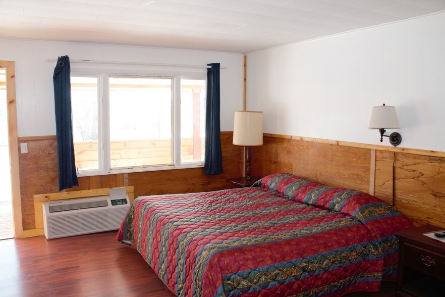 More Photos Of 11899 State Route 4, Whitehall Hotel For Sale