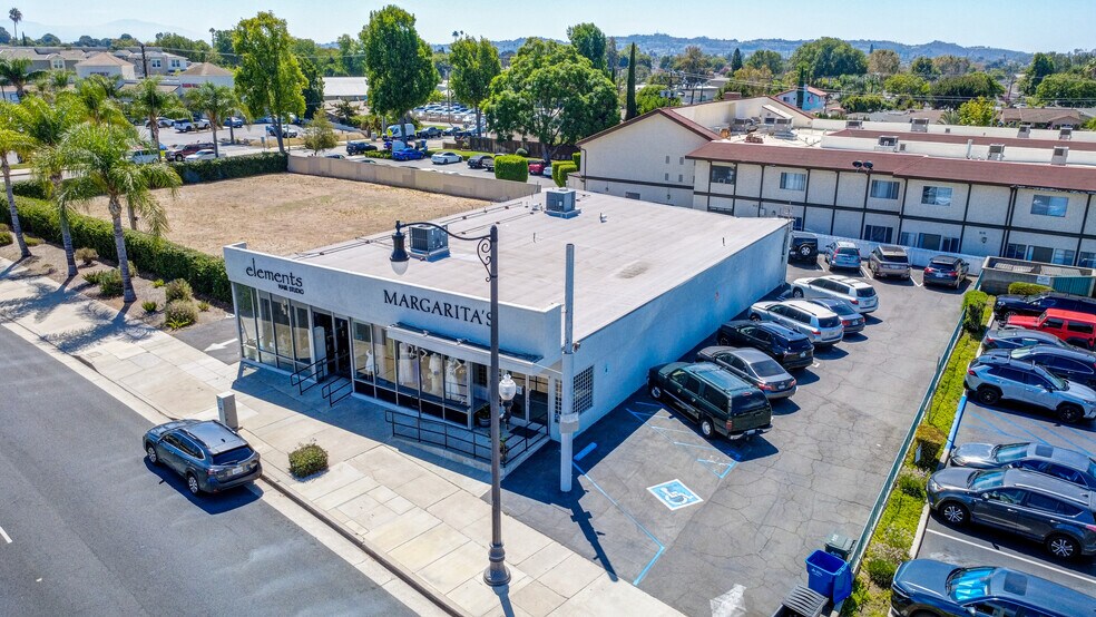 More Photos Of 16346-16348 Whittier Blvd, Whittier General Retail For Lease