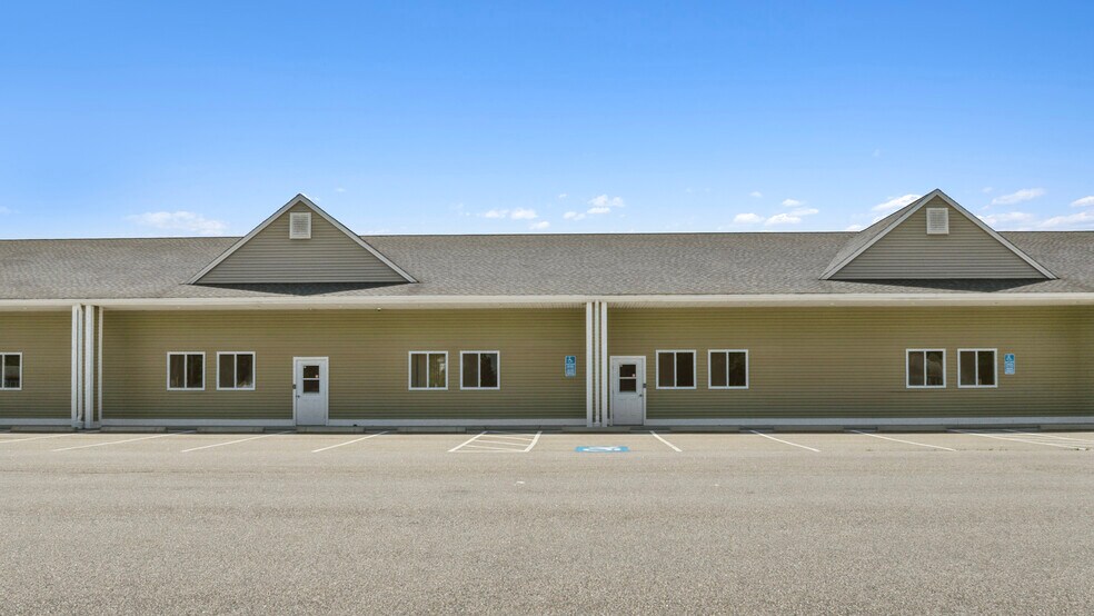 More Photos Of 430 Chapel Hill Rd, Oakdale Freestanding For Lease