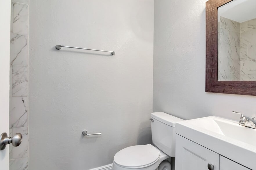 More Photos Of , Bradenton Multifamily For Sale