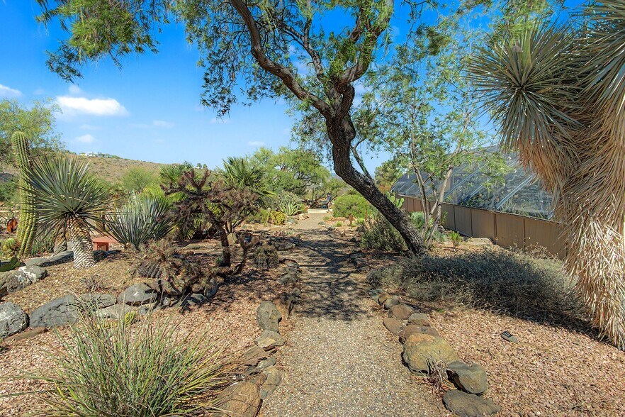 More Photos Of 1011 Wildhorse ln, Clarkdale Specialty For Sale