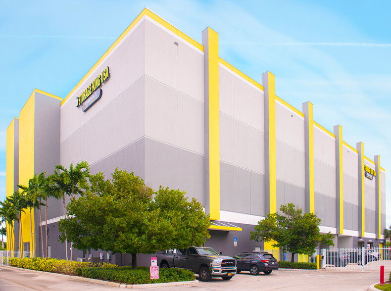 Primary Photo Of 3340 SE 6th Ave, Fort Lauderdale Self Storage For Lease