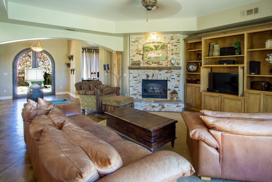 More Photos Of 7071 Ridge Road, Newcastle Winery Vineyard For Sale
