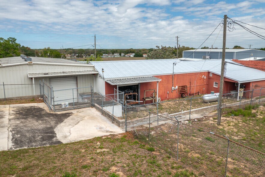 More Photos Of 19 Evergreen Dr, Lake Wales Freestanding For Sale