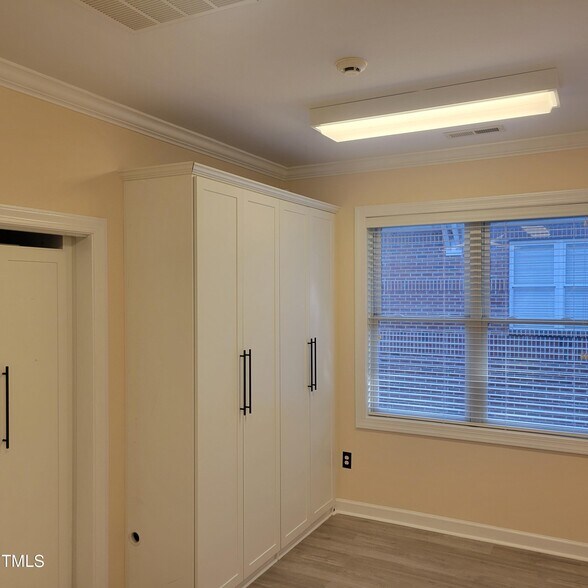 More Photos Of 5640 Six Forks Rd, Raleigh Office For Sale