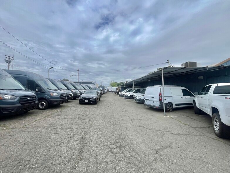 More Photos Of 1941 El Camino Ave, Sacramento Flex For Lease