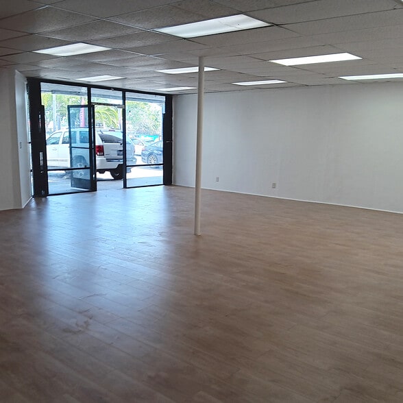 More Photos Of 7219-7231 S Western Ave, Los Angeles Storefront For Lease
