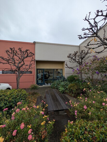 More Photos Of 1555 Yosemite Ave, San Francisco Warehouse For Lease