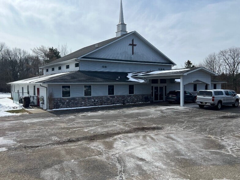 More Photos Of 212 S Sherman St, Leslie Religious Facility For Sale