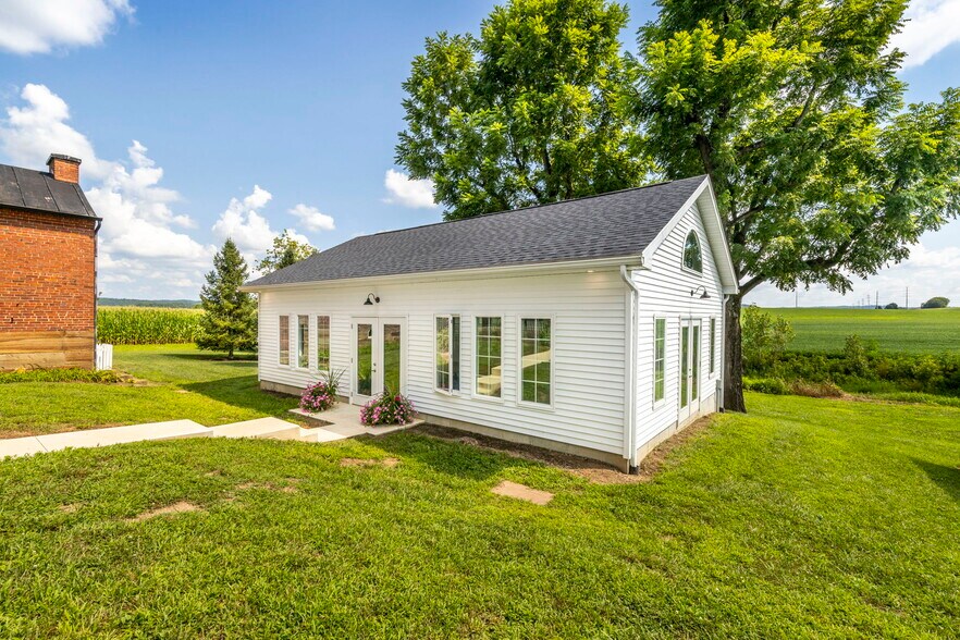 More Photos Of 29614 Tarlton Adelphi Rd, Laurelville Hospitality For Sale