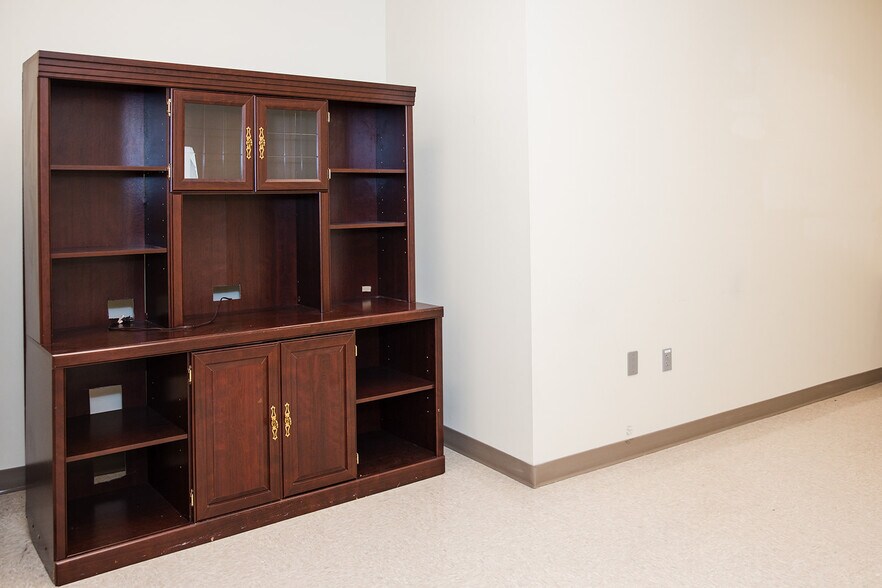 More Photos Of 101B Villa Dr, Daphne Medical For Lease
