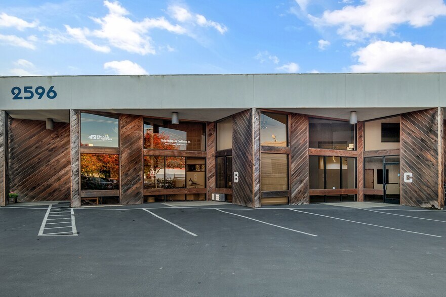 Primary Photo Of 2596 Bay Rd, Redwood City Flex For Lease