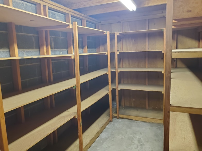 More Photos Of 1433 S Franklin St, Rocky Mount Warehouse For Sale