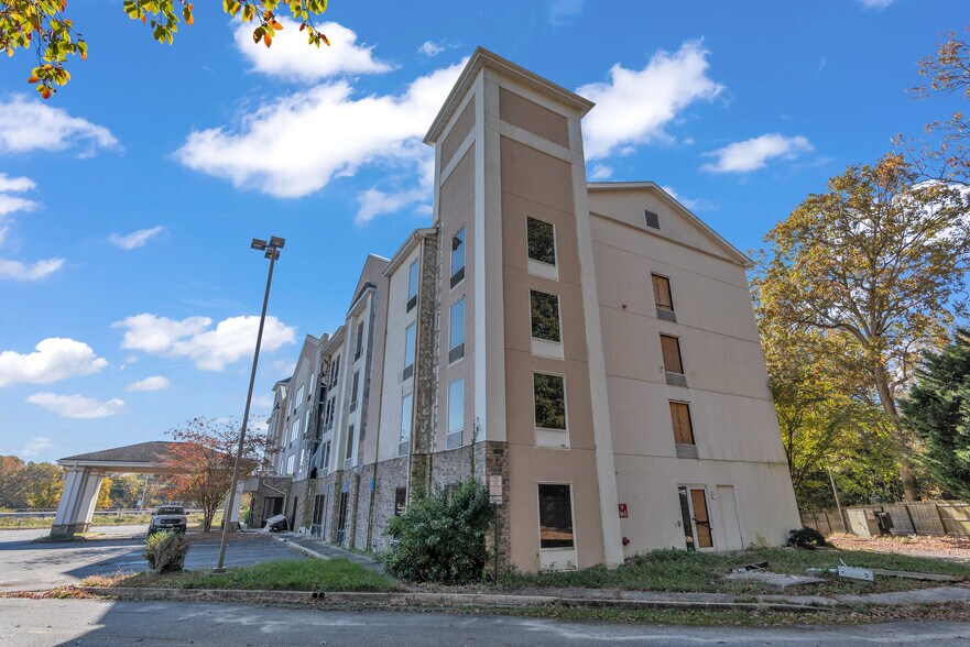 More Photos Of 24058 Sussex Hwy, Seaford Hotel For Sale