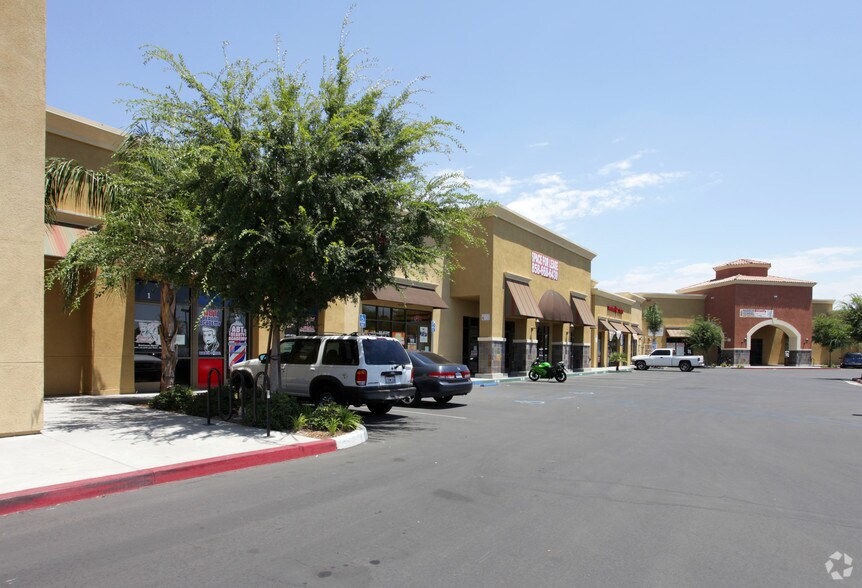 More Photos Of 621-671 N State St, San Jacinto Unknown For Lease