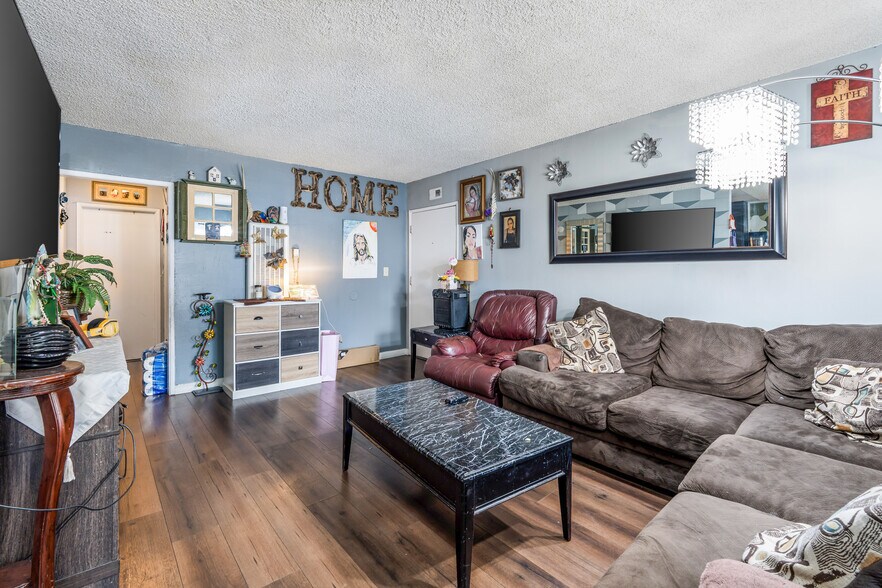 More Photos Of 14811 Parthenia St, Panorama City Apartments For Sale