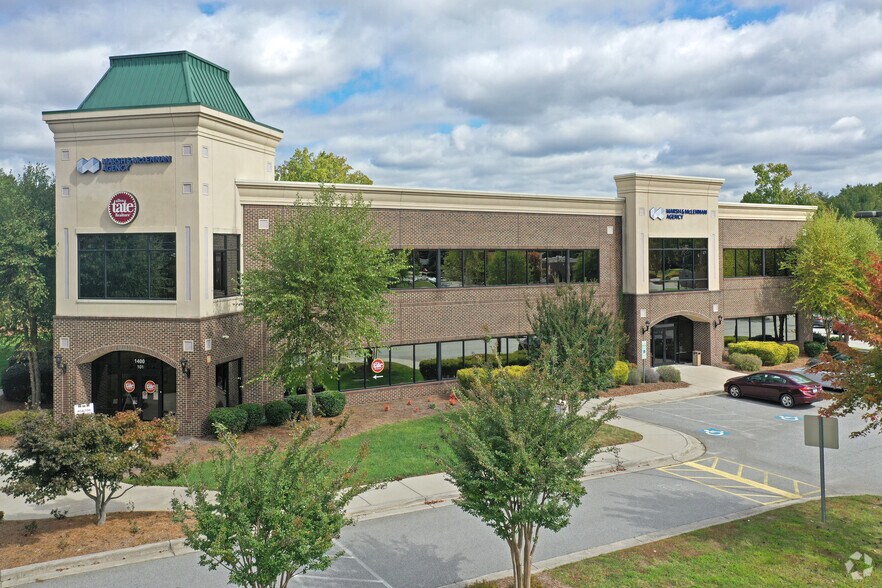 More Photos Of 1400 Eastchester Dr, High Point Office For Sale