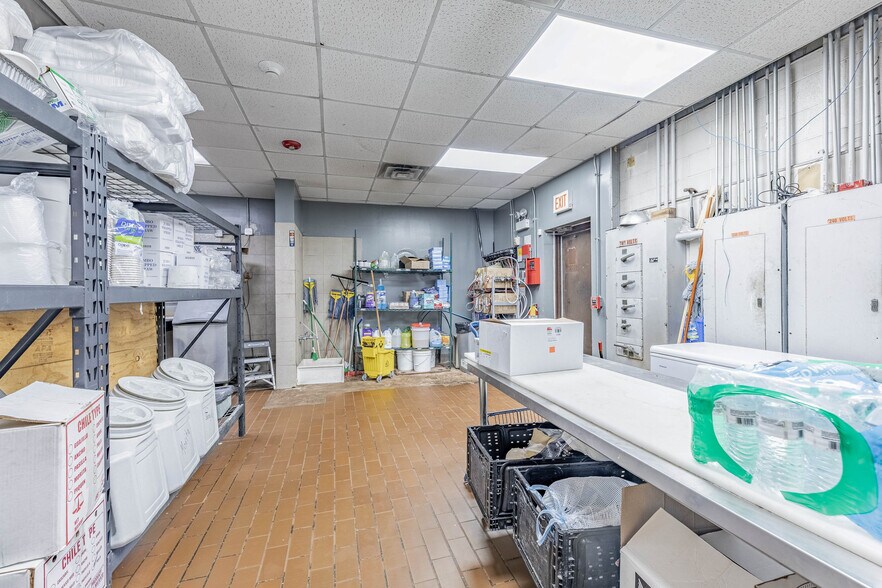 More Photos Of 3205 S Harlem Ave, Berwyn Fast Food For Sale