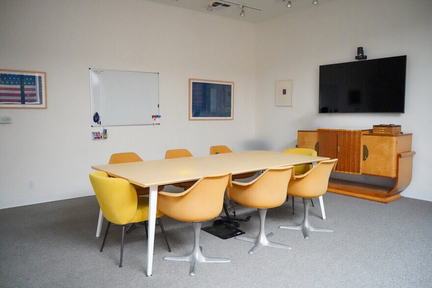 More Photos Of 446-448 S Canon Dr, Beverly Hills Office For Sale