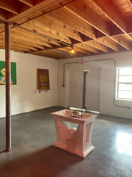 More Photos Of 34 Webb St, Roswell Restaurant For Lease