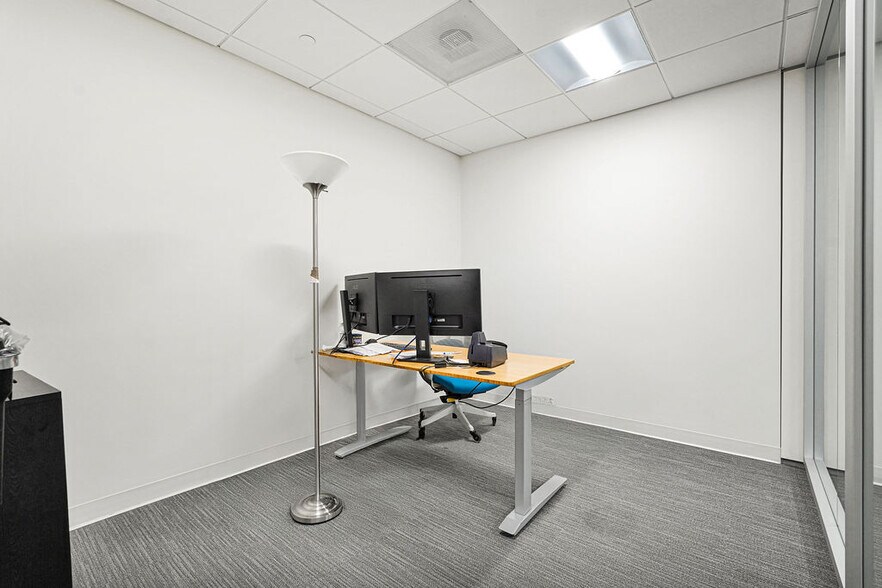 More Photos Of 1 SE 3rd Ave, Miami Office For Lease