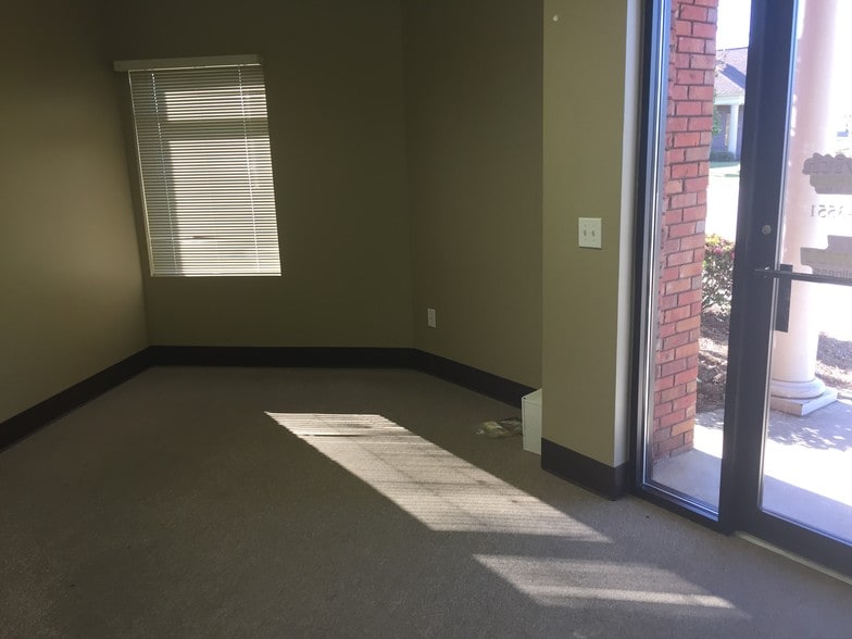More Photos Of 4770 Woodmere Blvd, Montgomery Office For Lease