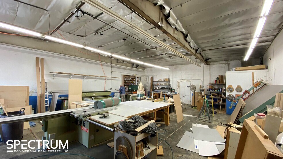 More Photos Of 10053-10061 Canoga Ave, Chatsworth Manufacturing For Lease