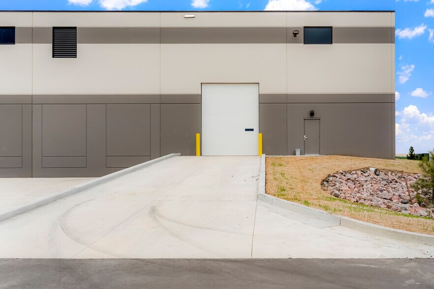 More Photos Of 8470 Launch Pt, Colorado Springs Warehouse For Lease