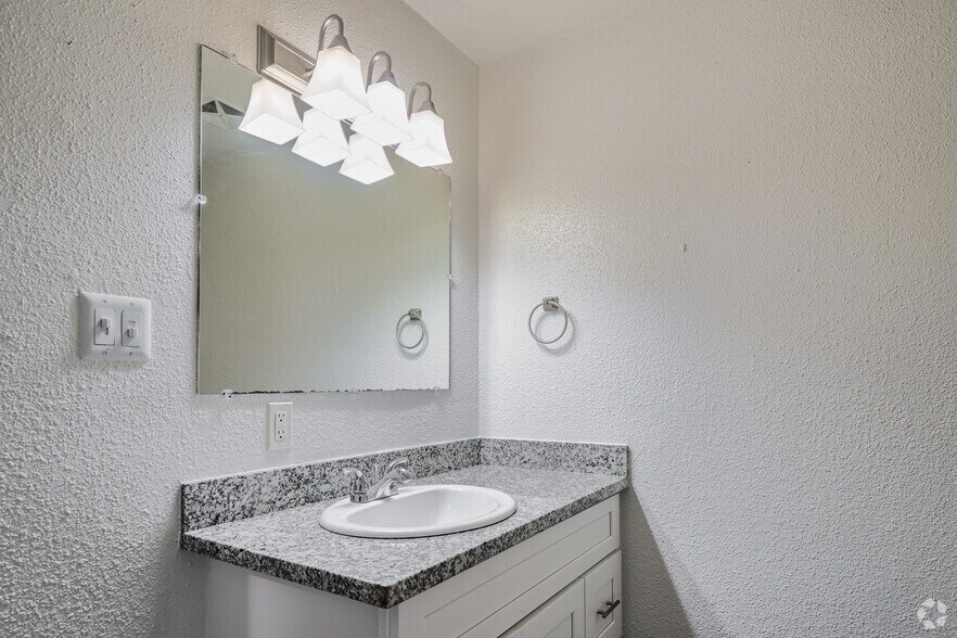 More Photos Of 3619 Texas St, Lake Charles Apartments For Sale