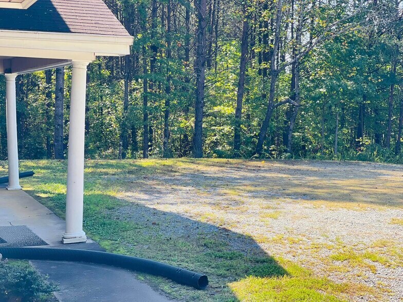 More Photos Of 301 W Main St, Stoneville Office For Sale