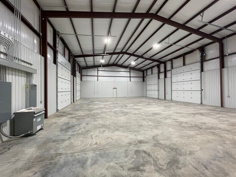 More Photos Of 9716 FM 307, Midland Warehouse For Lease