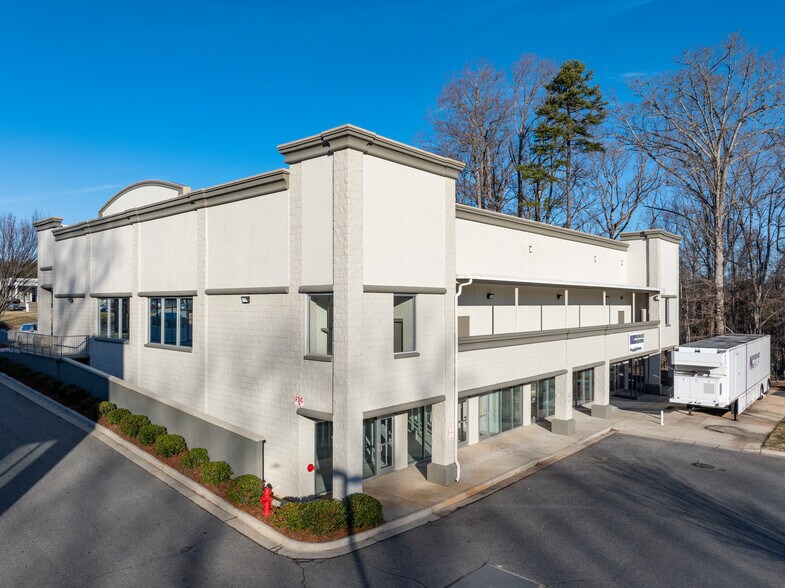 More Photos Of 916 Cox Rd, Gastonia Office For Lease