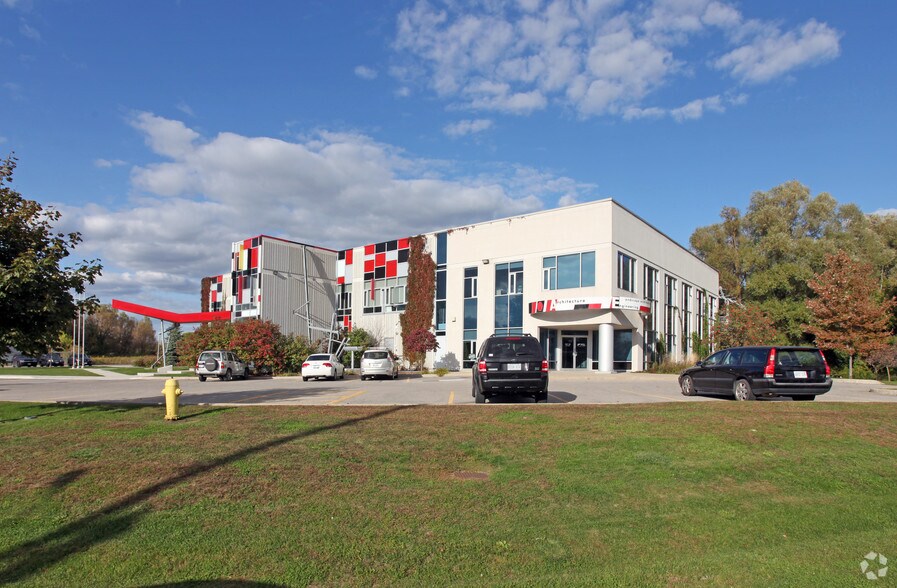 More Photos Of 250 Water St, Whitby Office For Lease