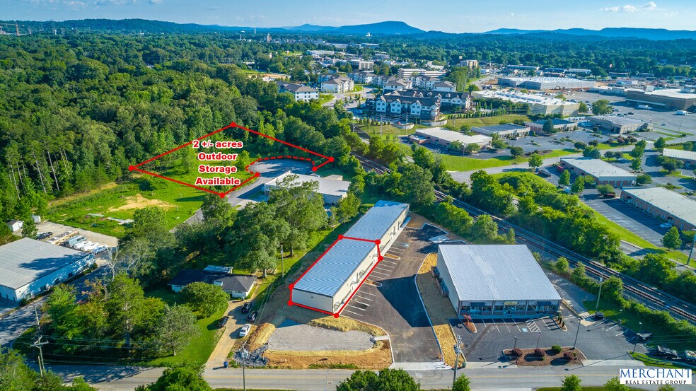 Primary Photo Of 4740 Adams Rd, Hixson Flex For Lease