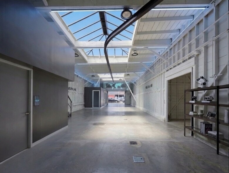 More Photos Of 1237 Folsom St, San Francisco Flex For Lease